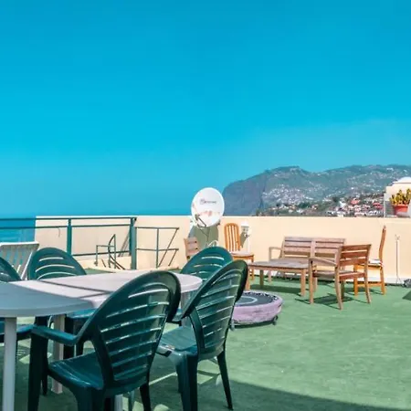 Iconic Penthouse 706 On Funchal (Madeira)